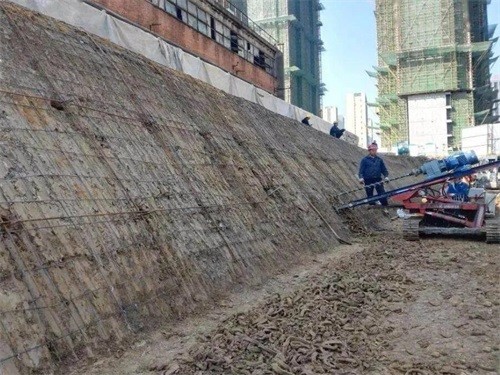 苏尼特左建筑边坡支护